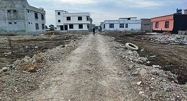 Seyhan'da yeni yapılan evler yolsuz kaldı: Vatandaşlar mağdur