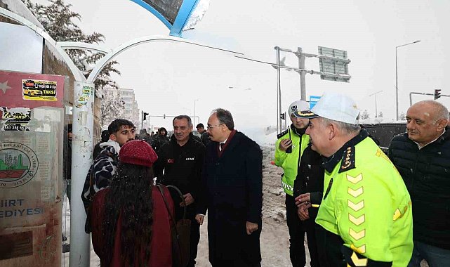 Siirt Valisi Kızılkaya, karla mücadele çalışmalarını yerinde inceledi