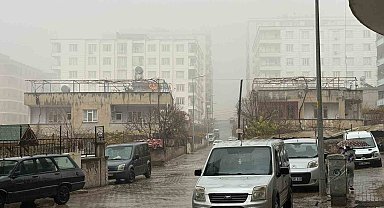 Siirt'te sis ve sağanak yağış etkili oldu