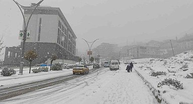 Şırnak'ta eğitime kar engeli