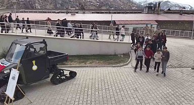 Şırnak'ta jandarmadan çocuklara unutulmaz gün