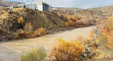 Şırnak'ta yağış sonrası Hezil Çayı coştu, suyun debisi yükseldi