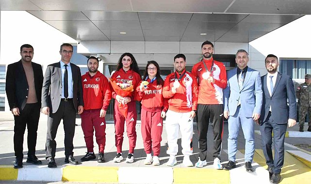 Şırnaklı milli sporculara coşkulu karşılama