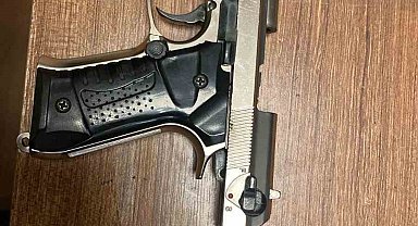 Şişli'de İETT durağında gündüz vakti havaya ateş açan şüpheli yakalandı