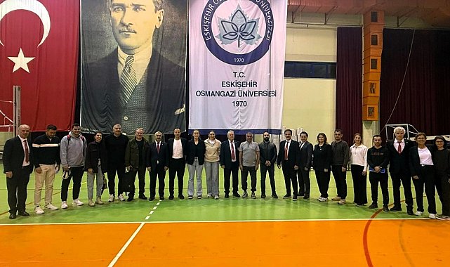 SUBÜ'den voleybolda çifte birincilik