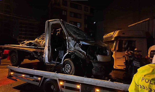 Sultanbeyli'de alkollü sürücü dehşet saçtı: 4 yaralı