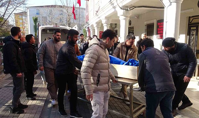 Sultanbeyli'de motosiklet kazası: 3 çocuk babası hayatını kaybetti