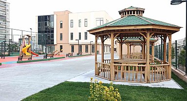 Sultangazi'de D Caddesi zeminaltı otopark, hizmet tesisi, park ve aile sağlığı merkezi birçok ihtiyaca çözüm oldu