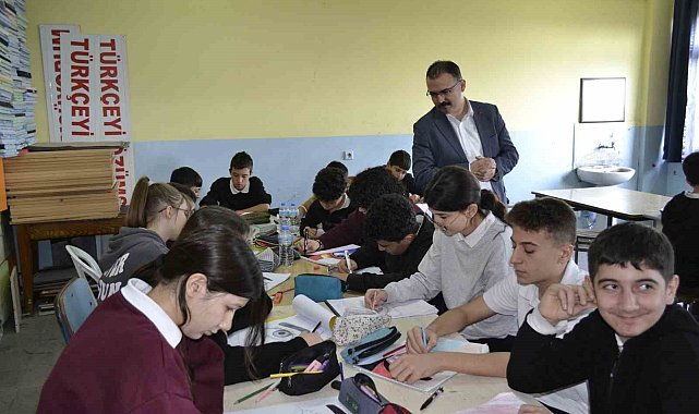 Sultanhisar Kaymakamı Ateş, öğrencilerle bir araya geldi