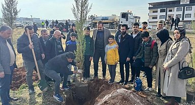 Sur olaylarında şehit düşen kolluk kuvvetleri için Diyarbakır'da fidan dikildi