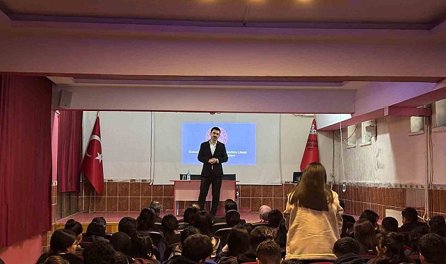 Susuz'da öğrenciler sordu, kaymakam mesleğini anlattı