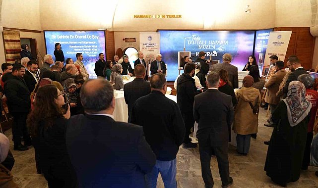 Tahtalı Hamam Müzesi'nde "Bir Kent, Bir Tarih, Bir Kadraj" fotoğraf sergisi açıldı