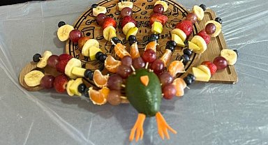 Tavşanlı'da minik ellerden sanat eseri meyve tabakları