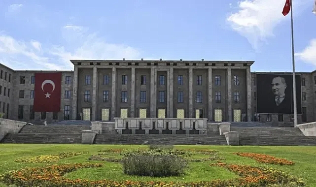 TBMM'de taciz skandalı: 1 kişi tutuklandı