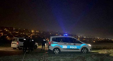 Tekirdağ'da polisi görünce elindeki silahla tarlaya girerek kaçan şahıs yakalandı
