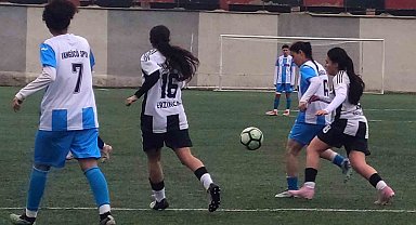 TFF Kadınlar 2. Lig: Vangücü SK: 8 - Erzincan Gençler Gücüspor: 0