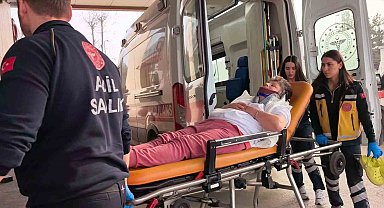 Tır ile karavan çarpıştı: kadın sürücü yaralandı