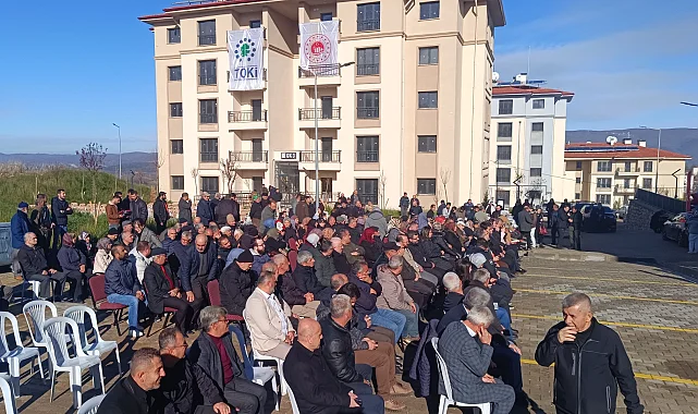 TOKİ'nin 105 sosyal konutu Pazaryeri'nde hak sahiplerine teslim edildi