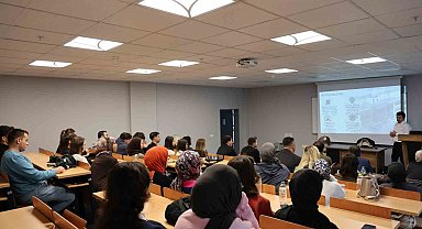 Topraklı ve topraksız seralarda üretim yöntemleri anlatıldı