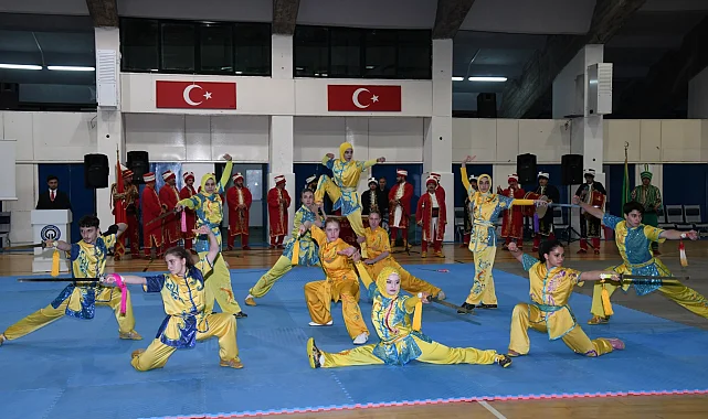 Trabzon'da şampiyonların gösterisi nefes kesti