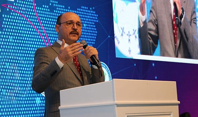 Türk Eğitim-Sen Genel Başkanı Geylan: "Öğretmeni itibarlı kılamazsanız, eğitimde istenen hedeflere ulaşmanız mümkün değildir"