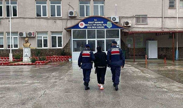 Üç yıl saklandı, kilerde yakalandı