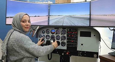 Uçağa binmeden pilot gibi uçuyorlar, simülasyon ile gökyüzüne hazırlanıyorlar