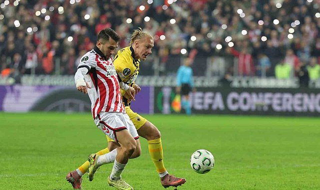UEFA Konferans Ligi: Samsunspor: 1 - AEK Atina: 2
