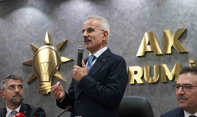 Ulaştırma ve Altyapı Bakanı Abdulkadir Uraloğlu; "Erzurum'un ben de ayrı bir yeri vardır"