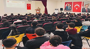 Uludere'de lise öğrencilerine MSÜ tanıtım semineri düzenlendi