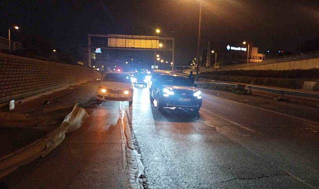Üsküdar'da kontrolden çıkan otomobil takla attı : 1 yaralı