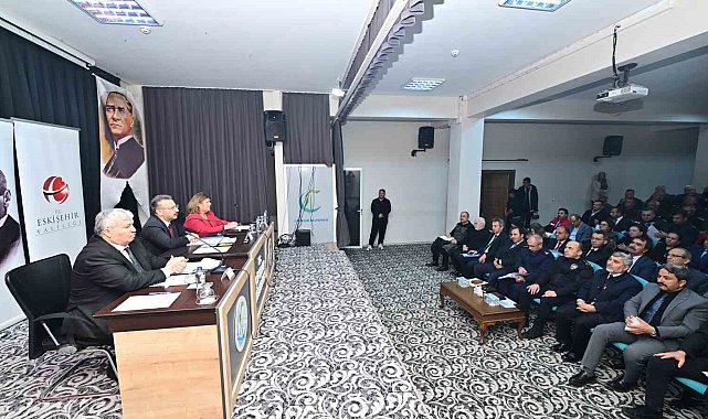 Vali Aksoy, muhtarlar ile bir araya geldi