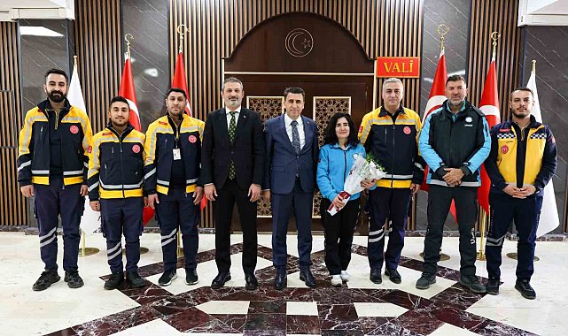 Vali Aygöl telsizden sağlık personellerine seslendi: "Sizlerle gurur duyuyoruz"