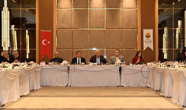 Vali Zorluoğlu, esnafın sorun ve taleplerini dinledi