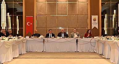 Vali Zorluoğlu, esnafın sorun ve taleplerini dinledi