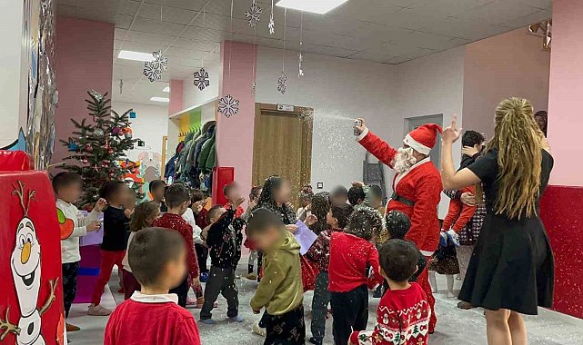 Van Büyükşehir Belediyesinden kandil günü Noel kutlaması