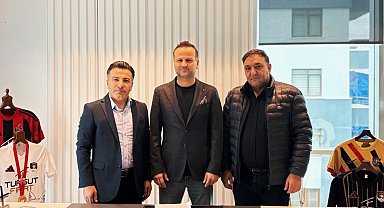 Vanspor, Osman Zeki Korkmaz ile anlaştı