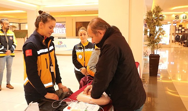 Vatandaşlara OED cihazı ve ilk müdahale eğitimi verildi