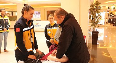 Vatandaşlara OED cihazı ve ilk müdahale eğitimi verildi
