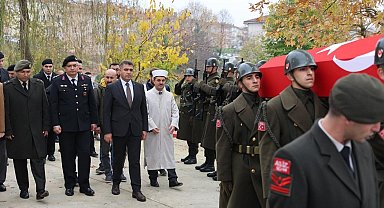 Vefat eden Kıbrıs gazisi son yolculuğuna uğurlandı