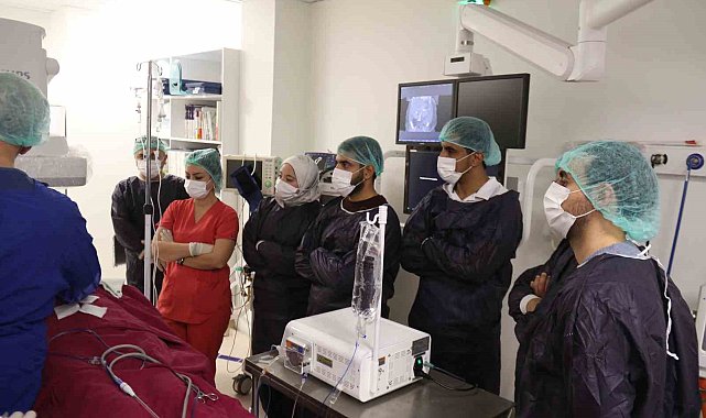 Yabancı doktorlar tecrübe için Türk doktorlarını seçti