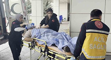 Yakınını kaza yerinde gören adam kalp krizi geçirdi