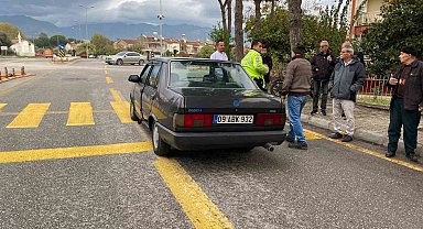Yaya geçidinden geçmeye çalıştı, otomobil çarptı: 1 yaralı