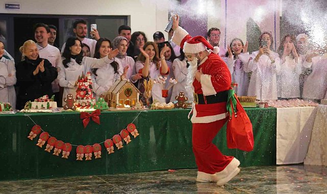 Yeni yıla horon ve kolbastı oynayarak girdiler