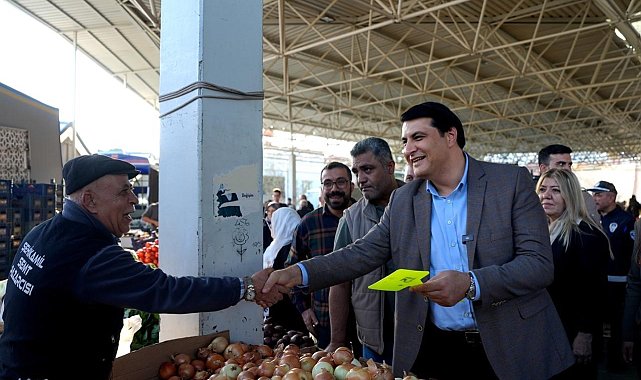 Yılmaz, pazarda vatandaş ve esnafla buluştu