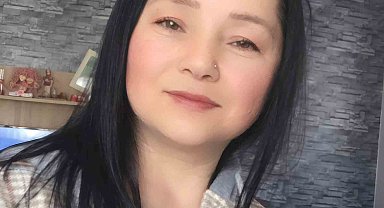 Yolun karşısına geçemeye çalışan kadın, otomobilin çarpması neticesinde hayatını kaybetti