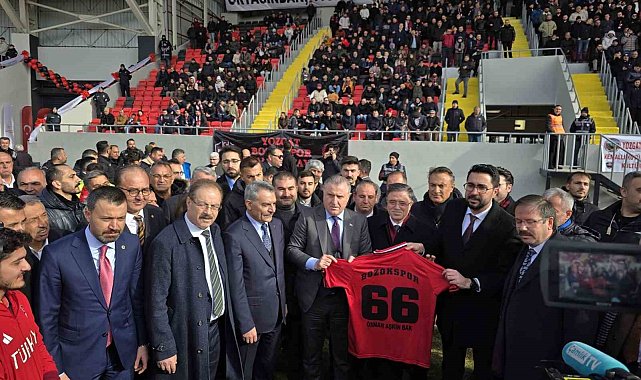 Yozgat Şehir Stadyumu, Bakan Osman Aşkın Bak'ın katılımıyla açıldı