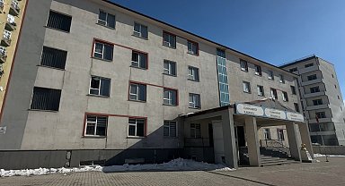 Yüksekova'da örnek uygulama: Okulun pencereleri güvenli hale getirildi