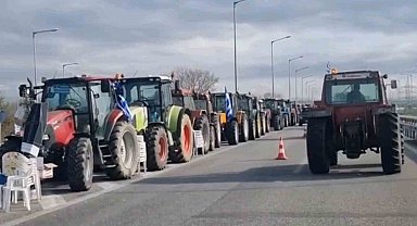 Yunan çiftçilerin Kipi Gümrük Kapısı'nda traktörleriyle eylemleri devam ediyor