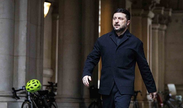 Zelenskiy: "ABD'nin yardımıyla Ukrayna'da 3 ay içinde seçim düzenlenebilir"